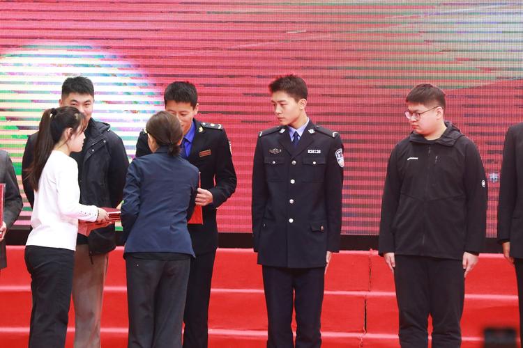 保定市满城区:微光成炬映初心 文明榜样获殊荣